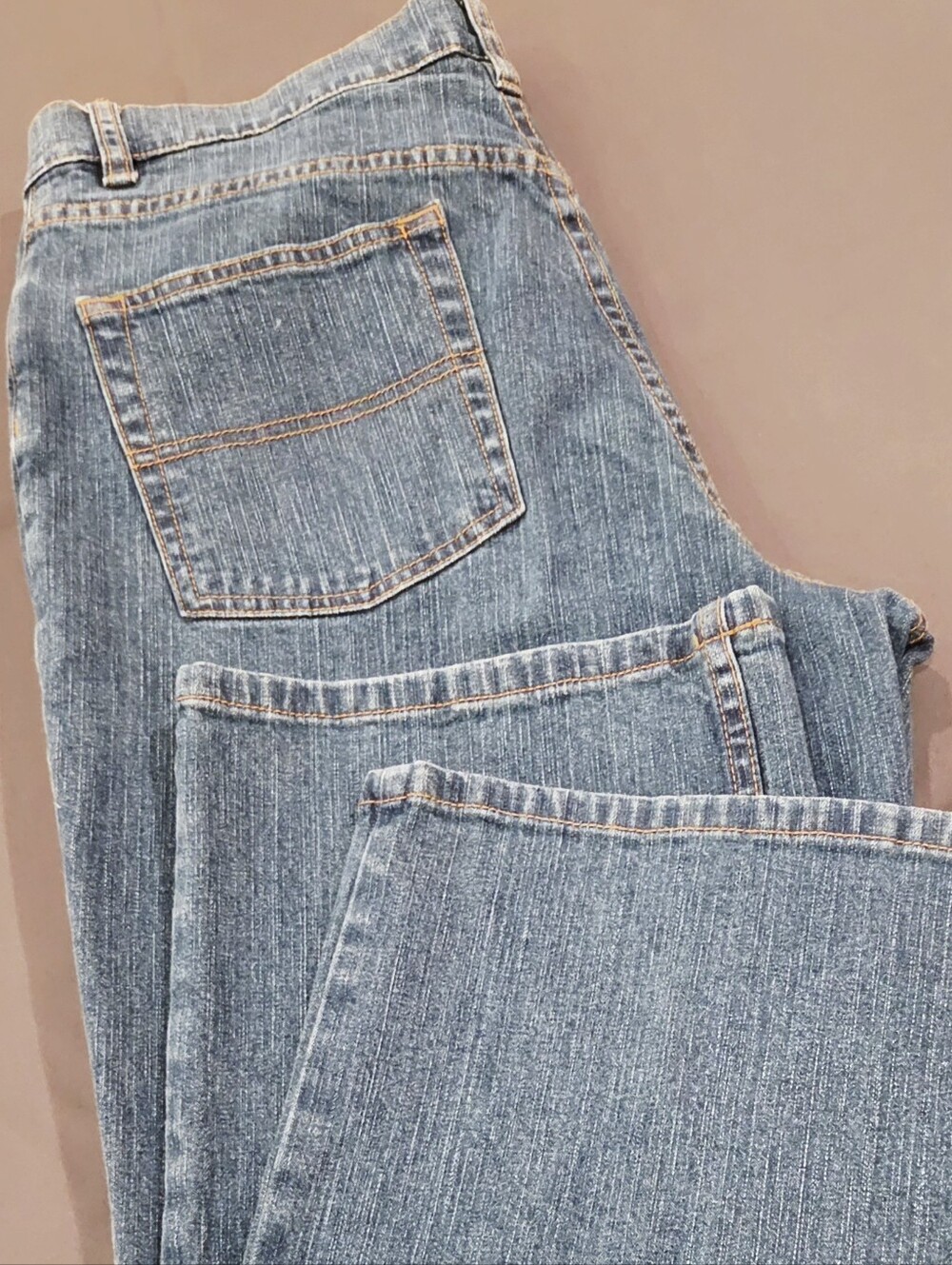 L.L.Bean Women's Classic Fit Straight Leg Jeans Size 14 Regular Medium Wash